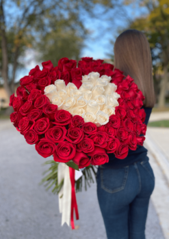 101 Signature Roses With Heart