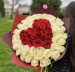 75 Roses With Heart