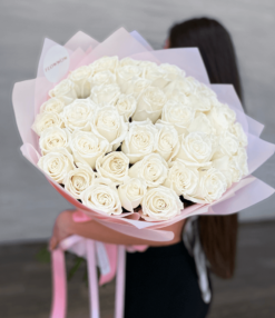 50 Signature White Roses