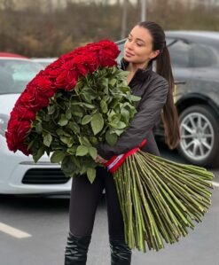 150 Extra Long Red Roses