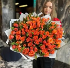 Romantic Spray  Roses